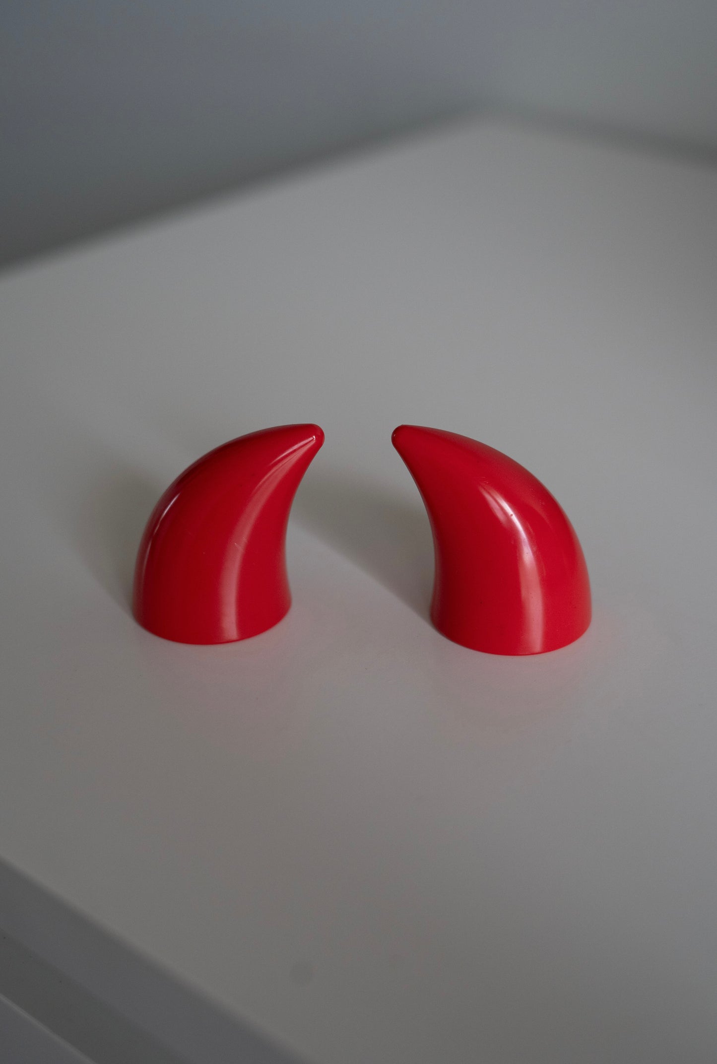 Helmet Flair MagNeatOhz: Small Red Devil Horns for Helmet